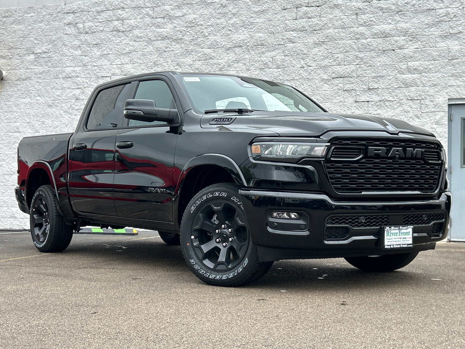 2025 Ram 1500 Big Horn/Lone Star 1