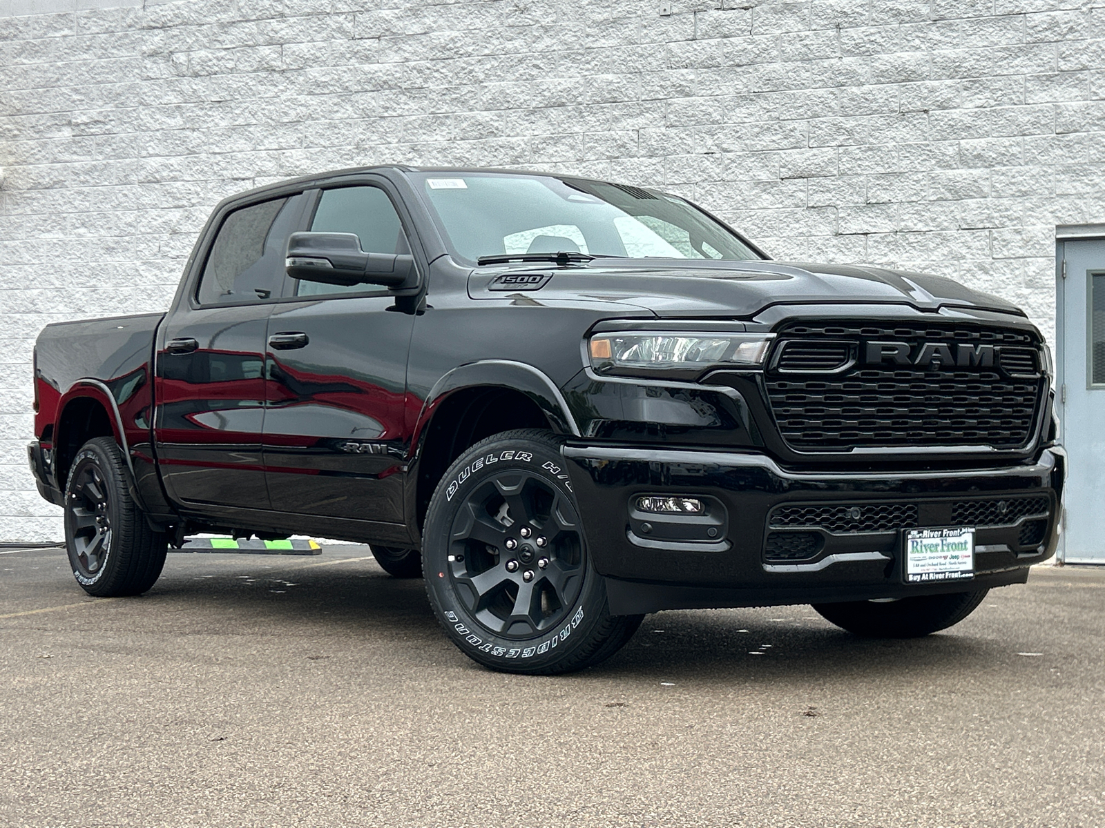 2025 Ram 1500 Big Horn/Lone Star 2