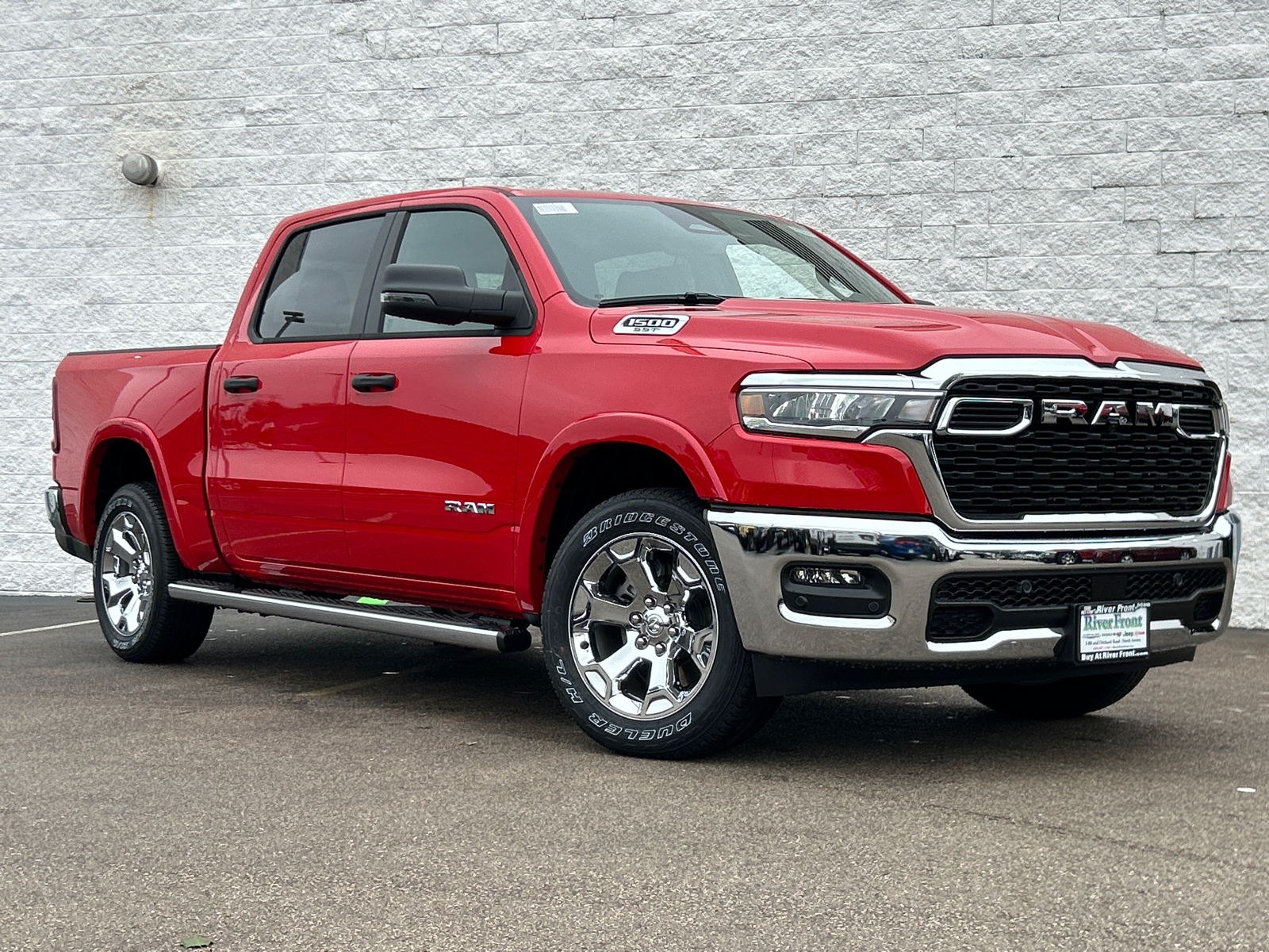 2025 Ram 1500 Big Horn/Lone Star 2