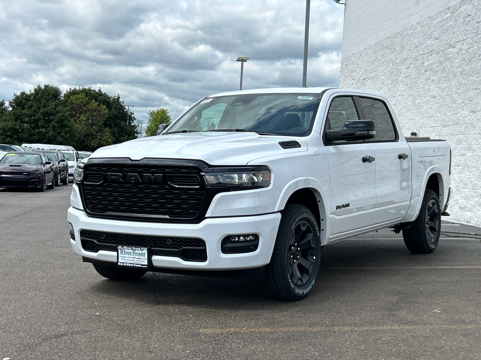 2025 Ram 1500 Big Horn/Lone Star 4