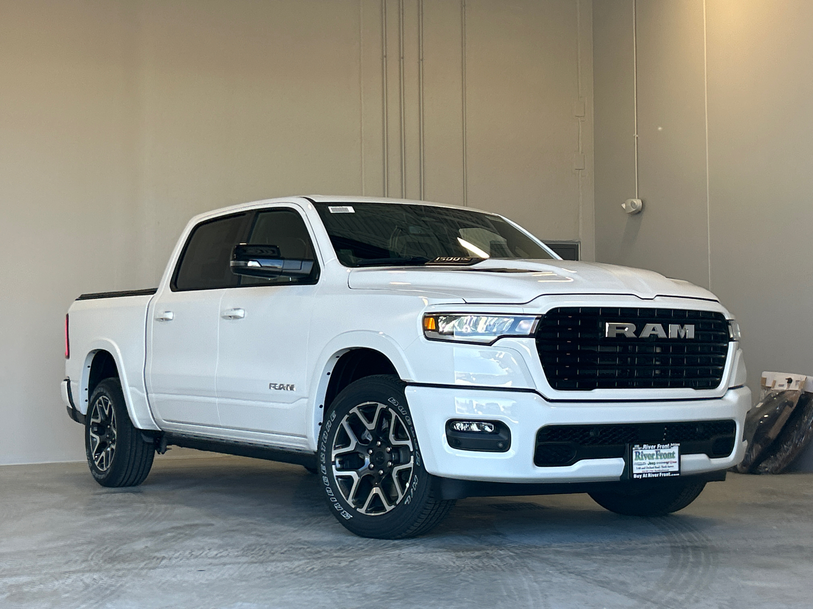 2025 Ram 1500 Laramie 2