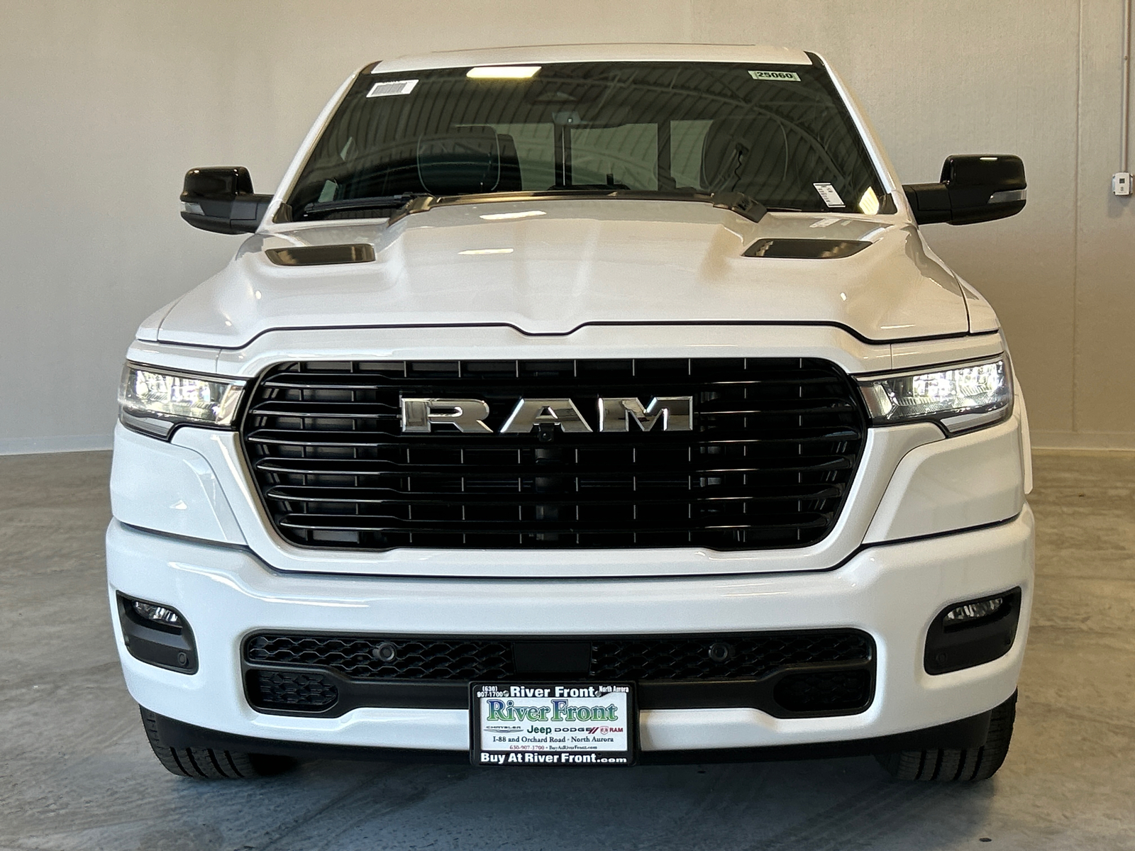 2025 Ram 1500 Laramie 3