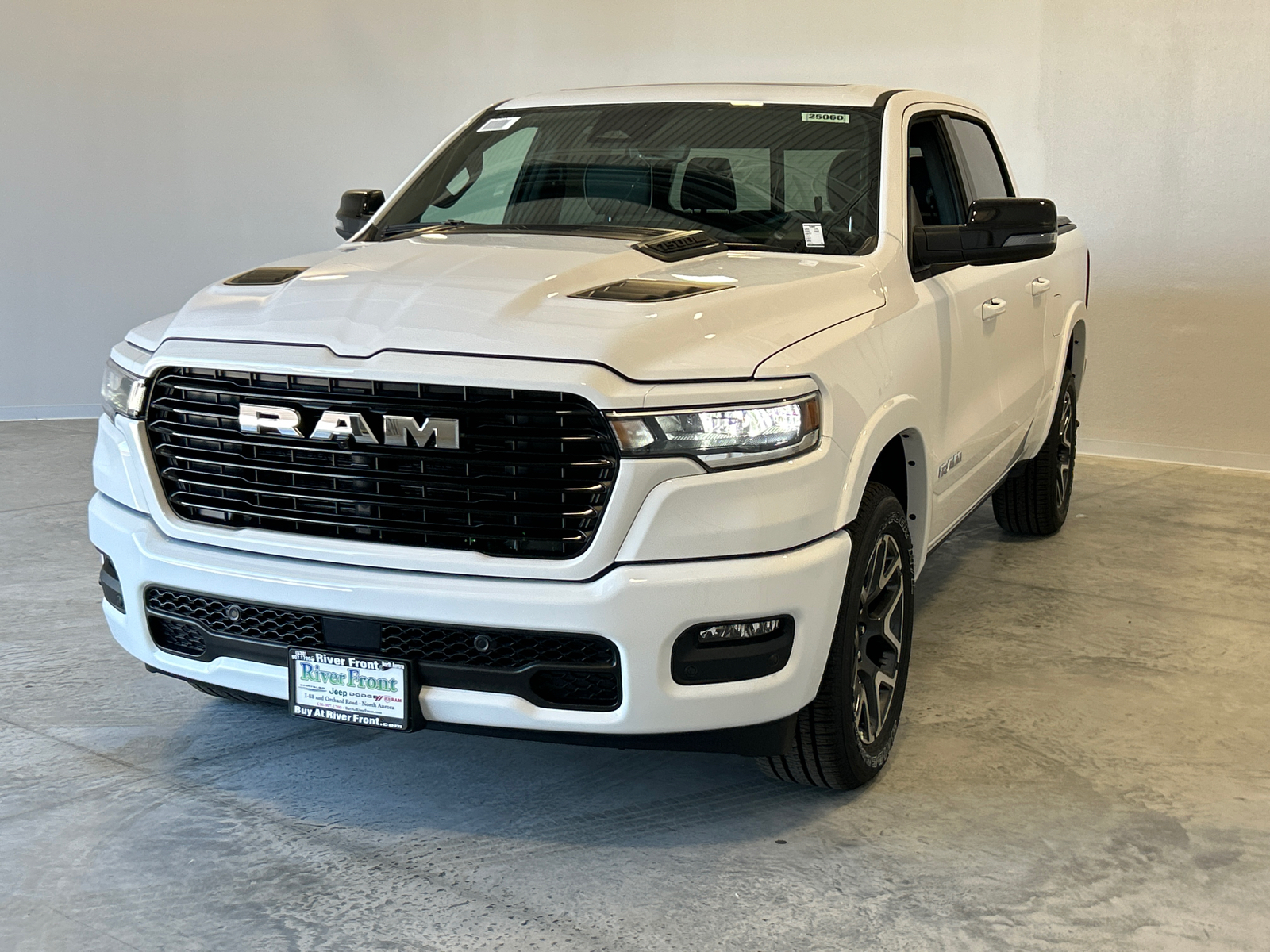 2025 Ram 1500 Laramie 4