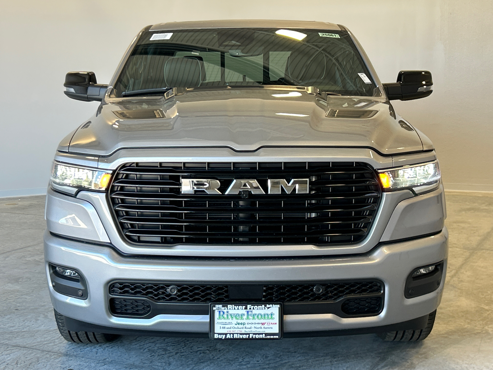 2025 Ram 1500 Laramie 3