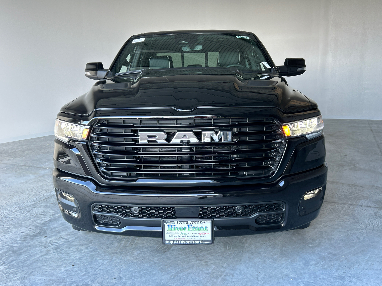 2025 Ram 1500 Laramie 3