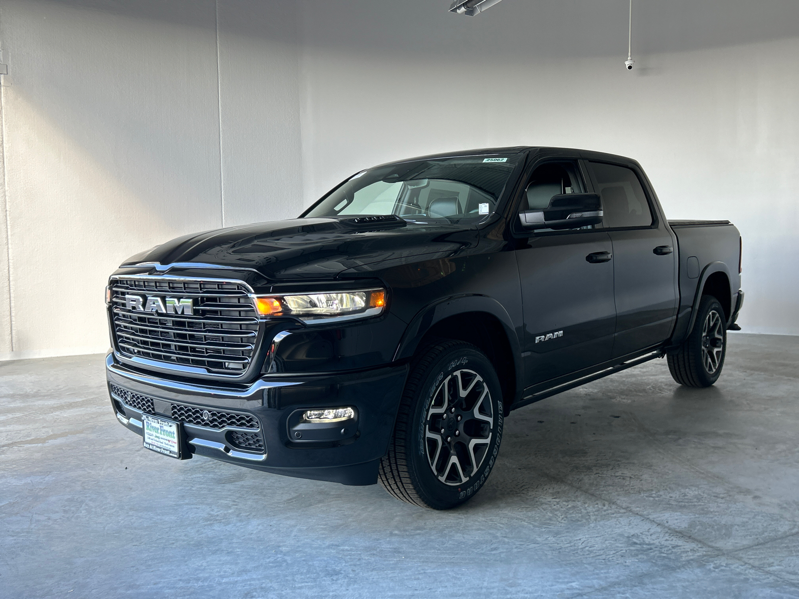 2025 Ram 1500 Laramie 4