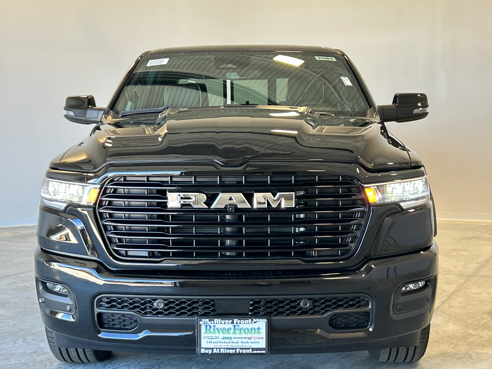 2025 Ram 1500 Laramie 3