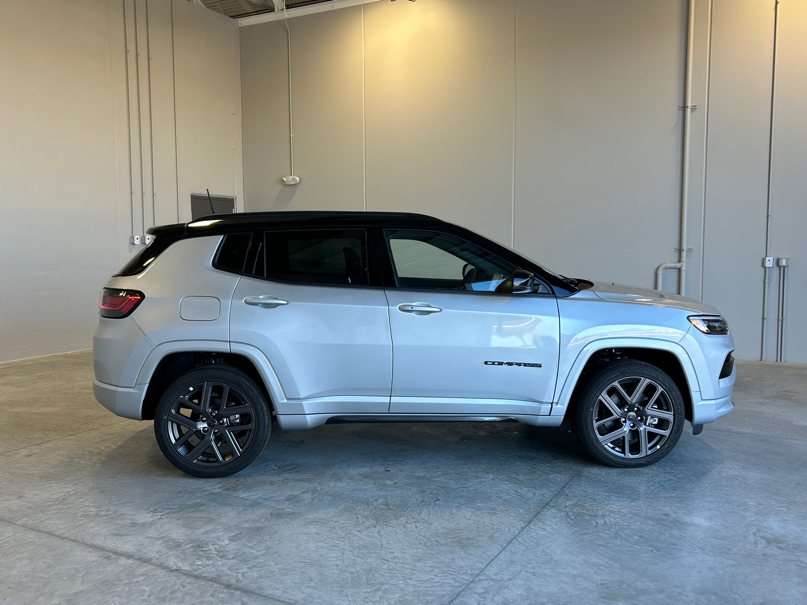 2025 Jeep Compass Limited 9