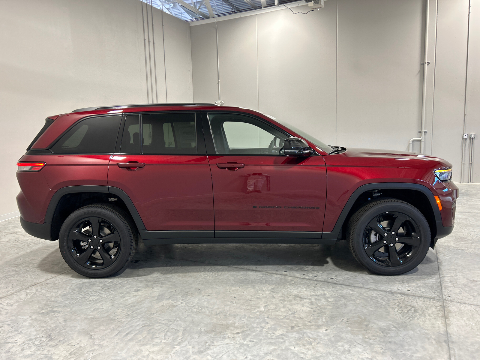 2025 Jeep Grand Cherokee Altitude X 5