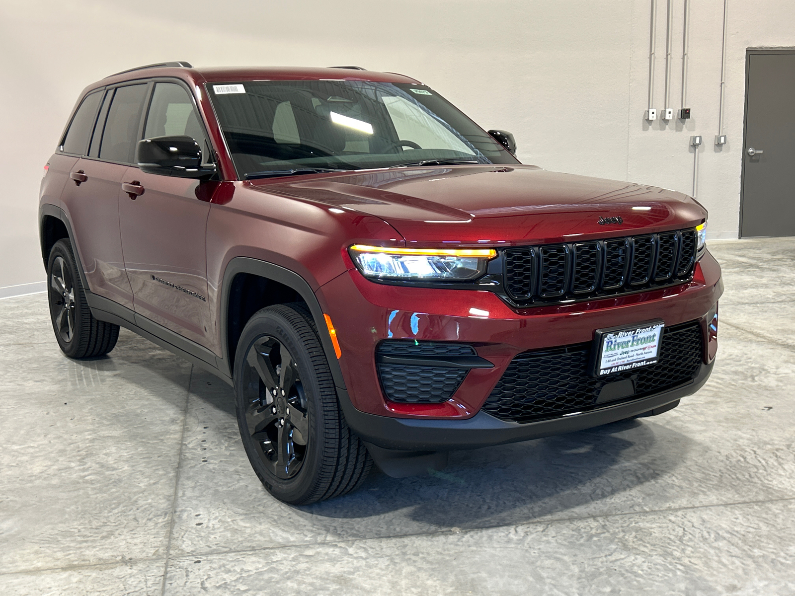 2025 Jeep Grand Cherokee Altitude X 4