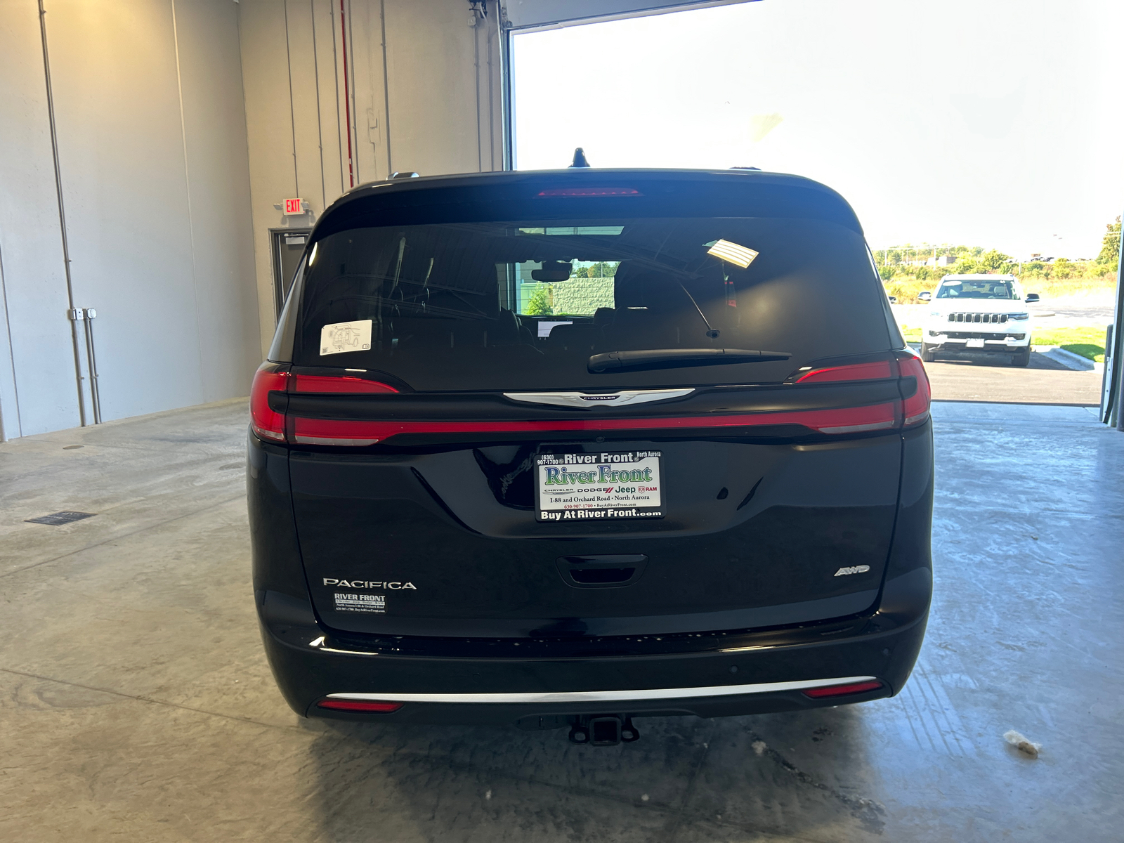 2025 Chrysler Pacifica Pinnacle 7