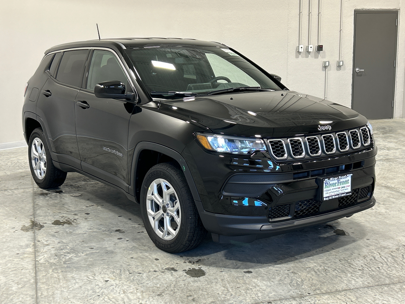 2025 Jeep Compass Sport 8