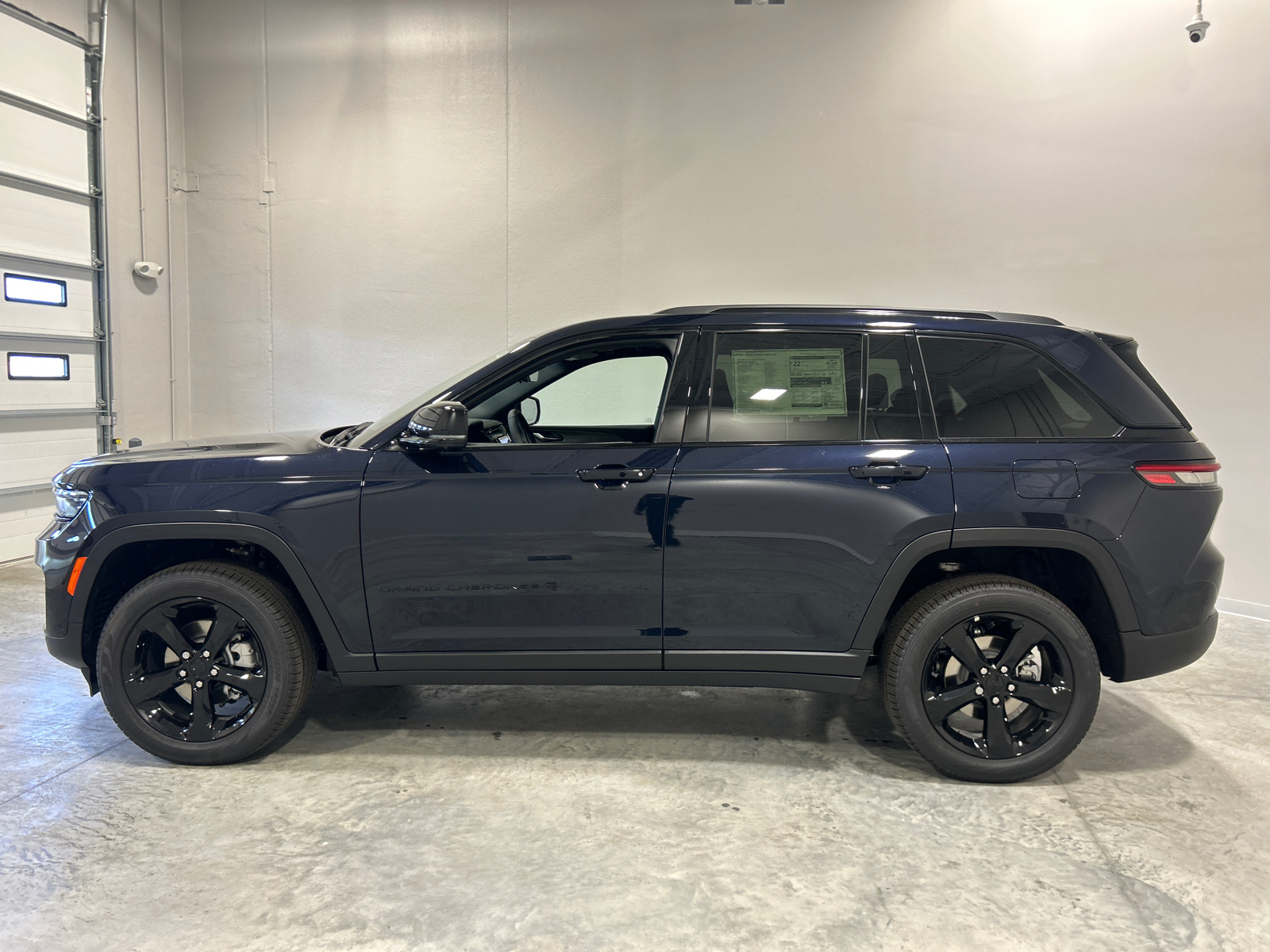 2025 Jeep Grand Cherokee Limited 9