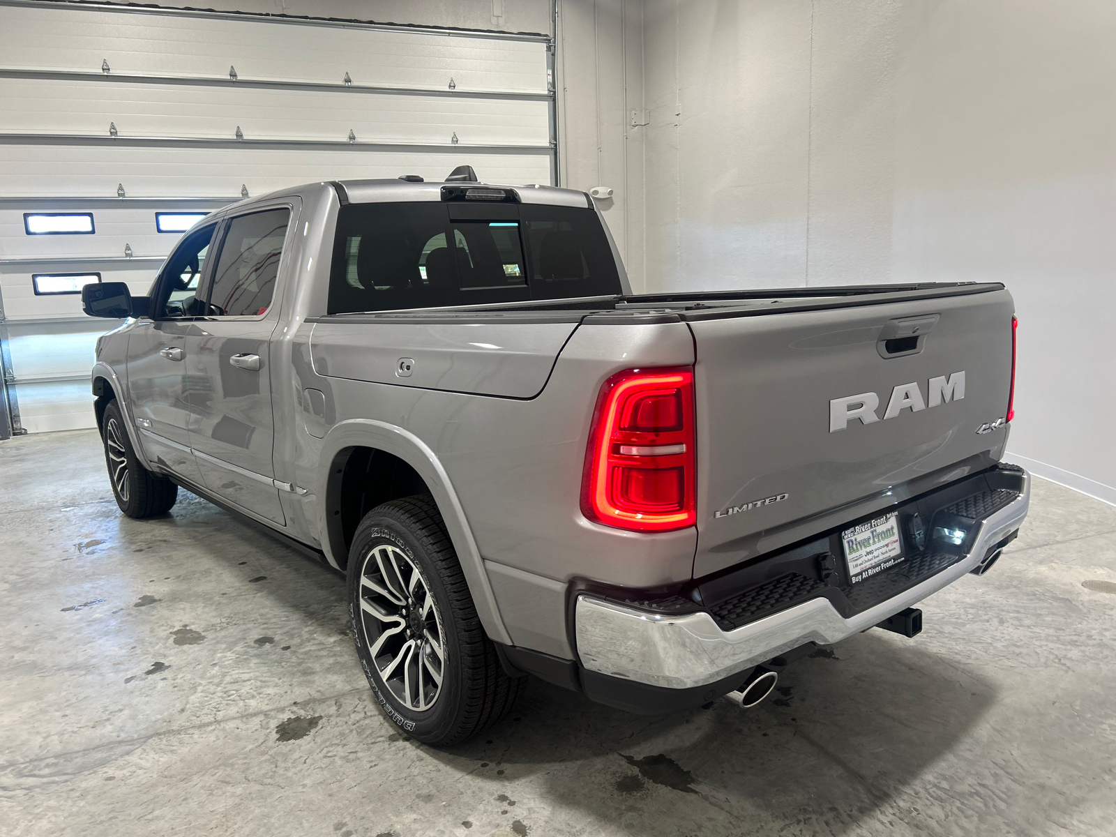 2025 Ram 1500 Limited 4