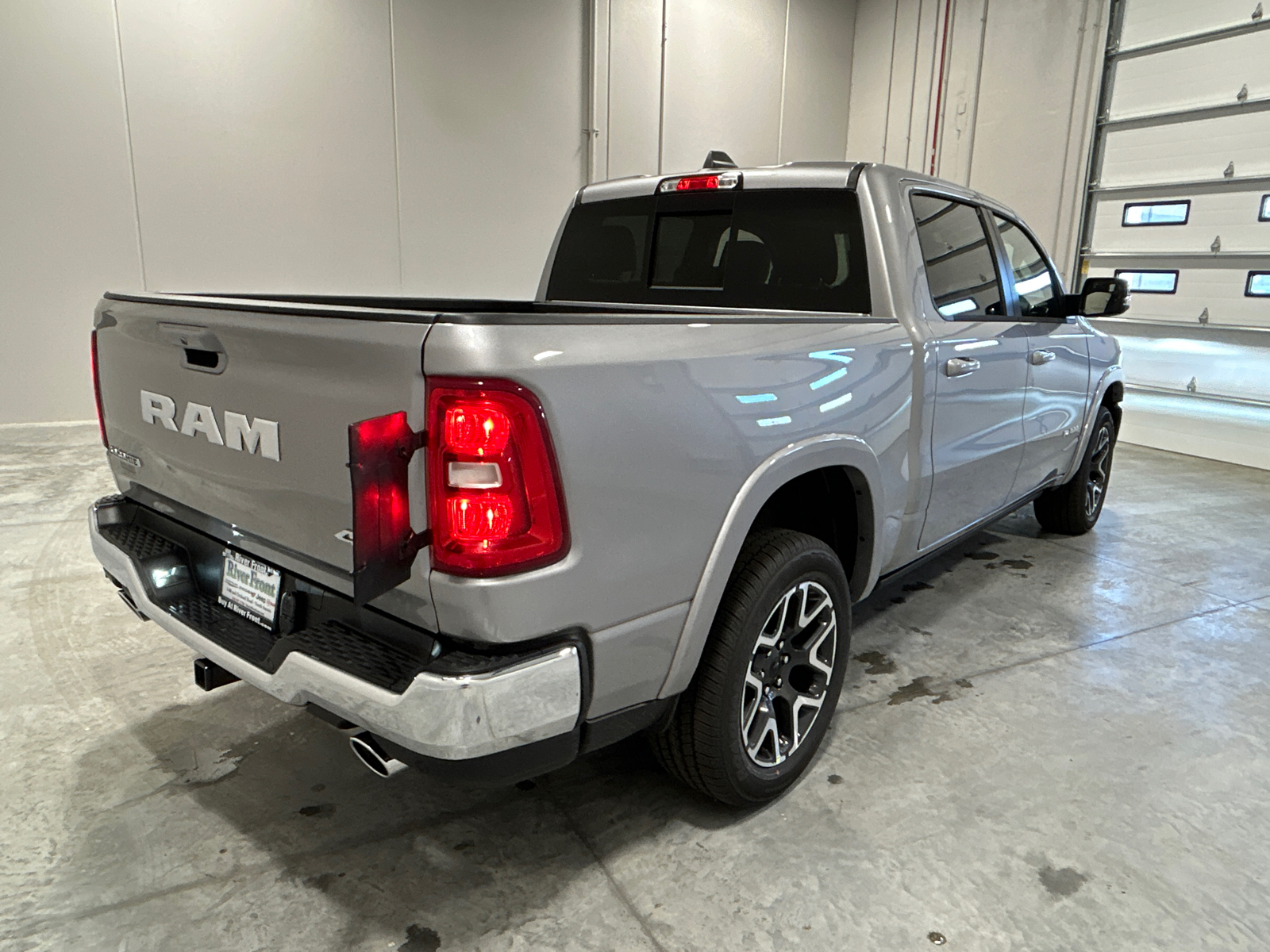 2025 Ram 1500 Laramie 6