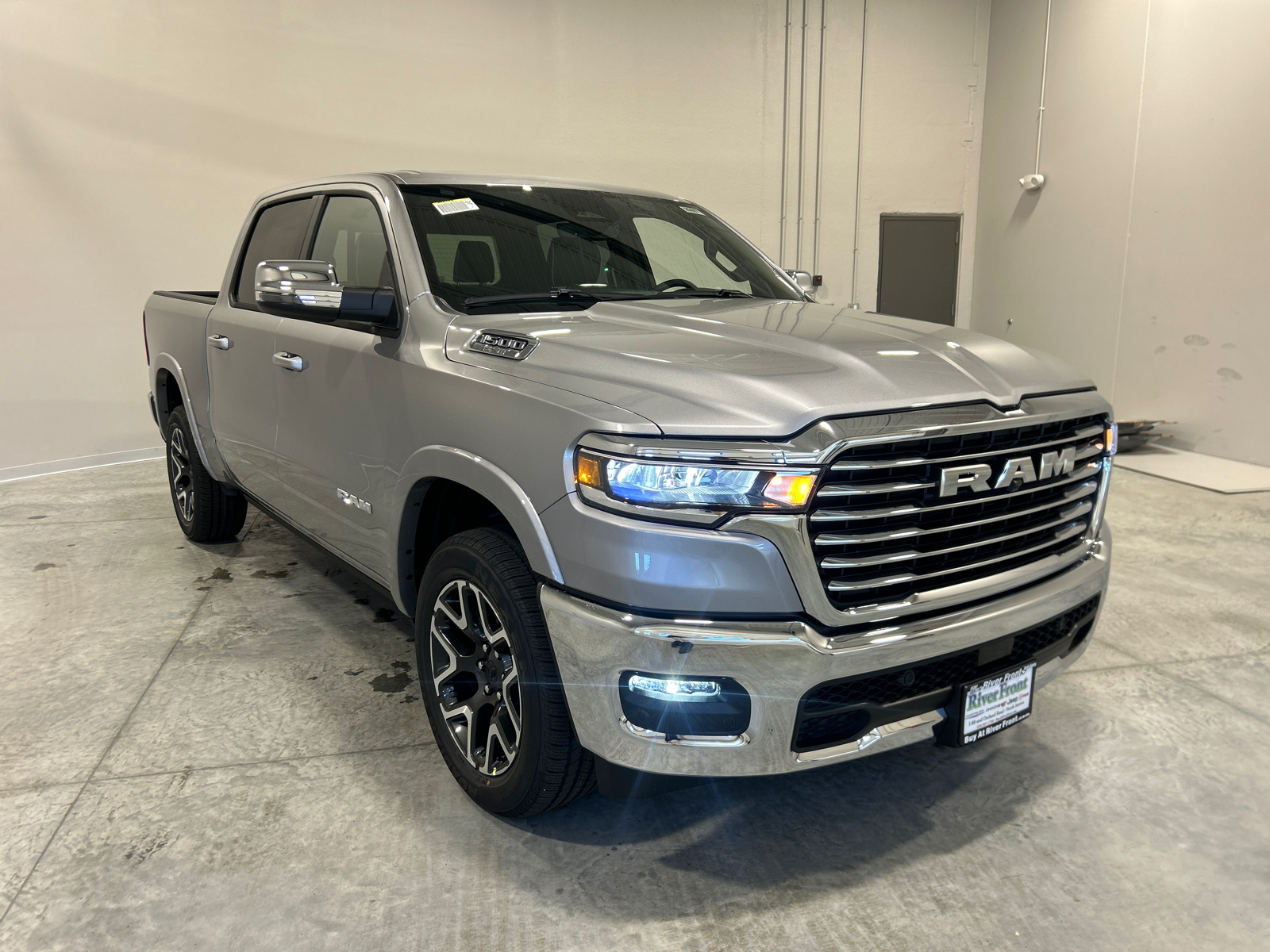 2025 Ram 1500 Laramie 8