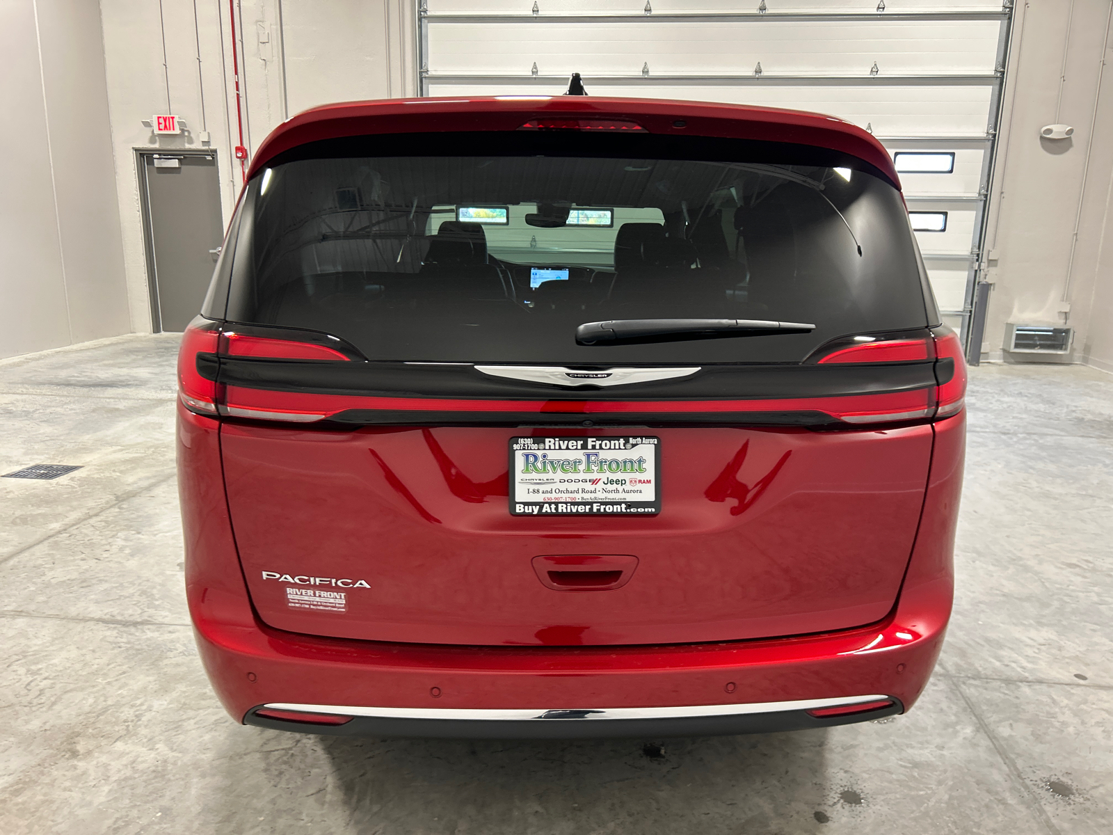 2025 Chrysler Pacifica  7