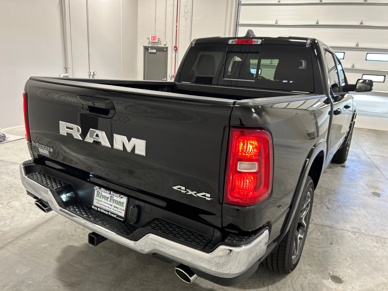 2025 Ram 1500 Laramie 6