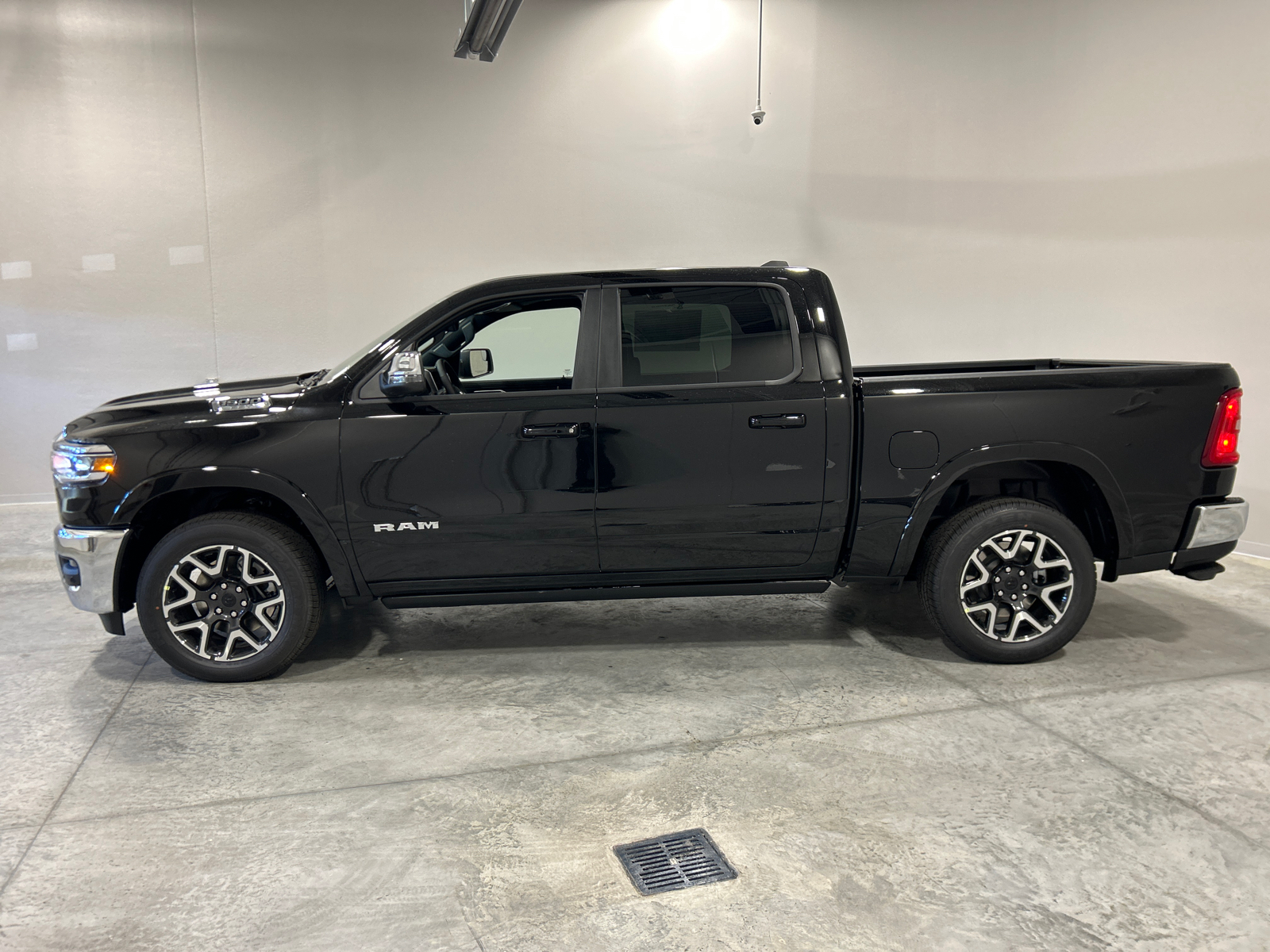 2025 Ram 1500 Laramie 9