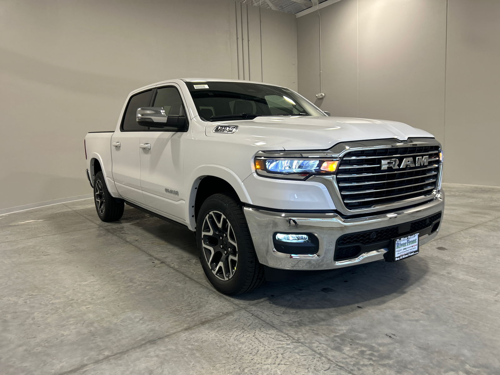 2025 Ram 1500 Laramie 4