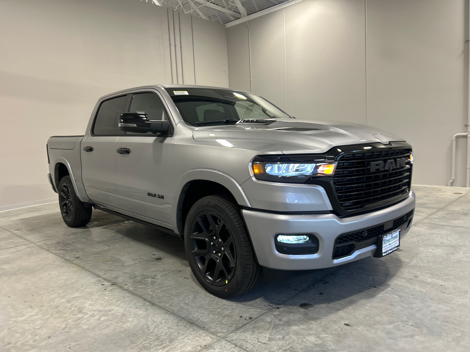 2025 Ram 1500 Laramie 4