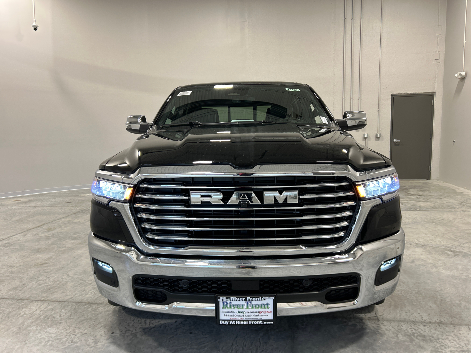 2025 Ram 1500 Laramie 3