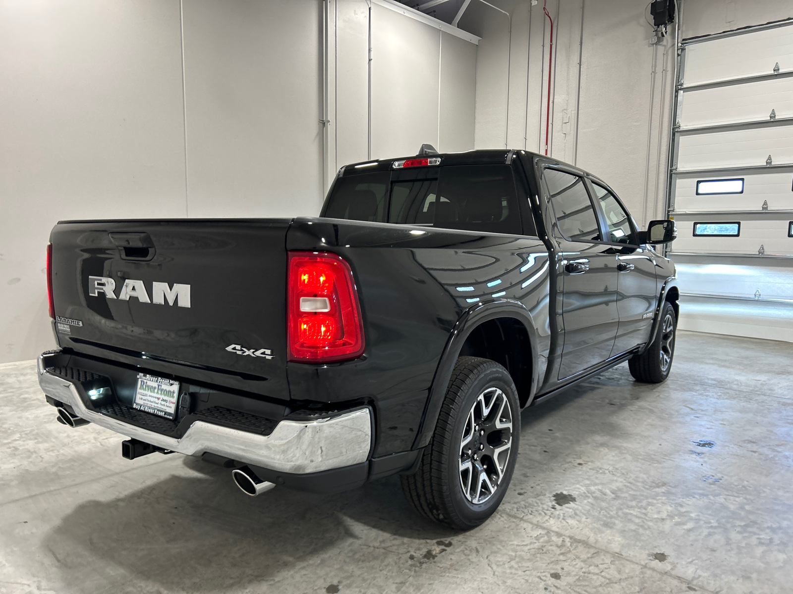 2025 Ram 1500 Laramie 6