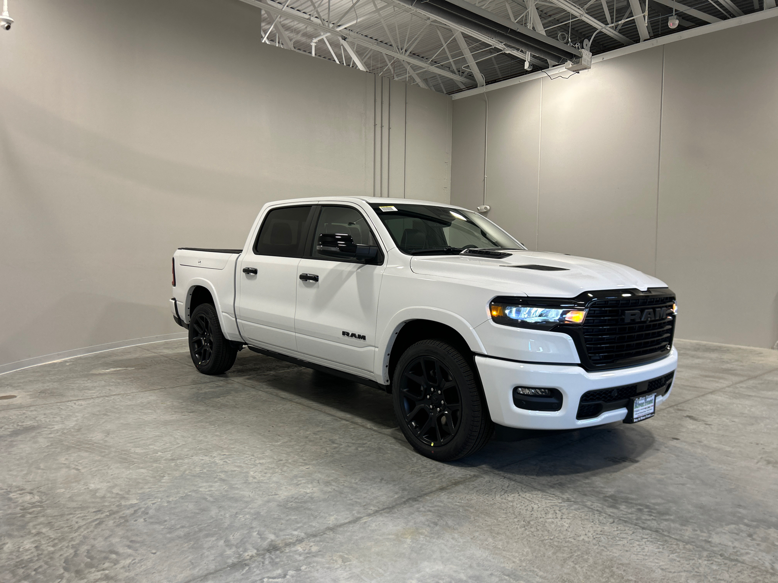 2025 Ram 1500 Laramie 4