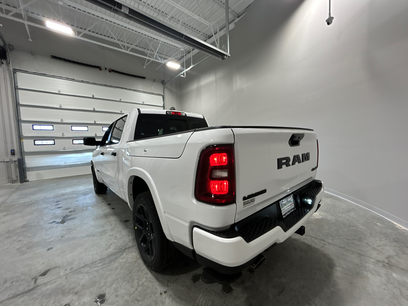 2025 Ram 1500 Laramie 8