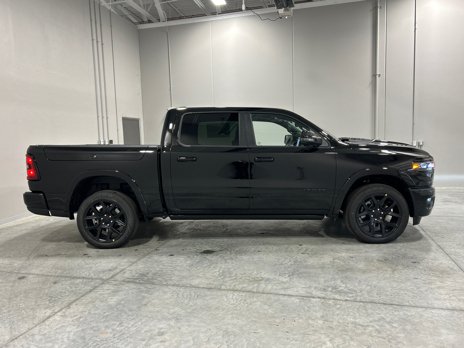 2025 Ram 1500 Laramie 5