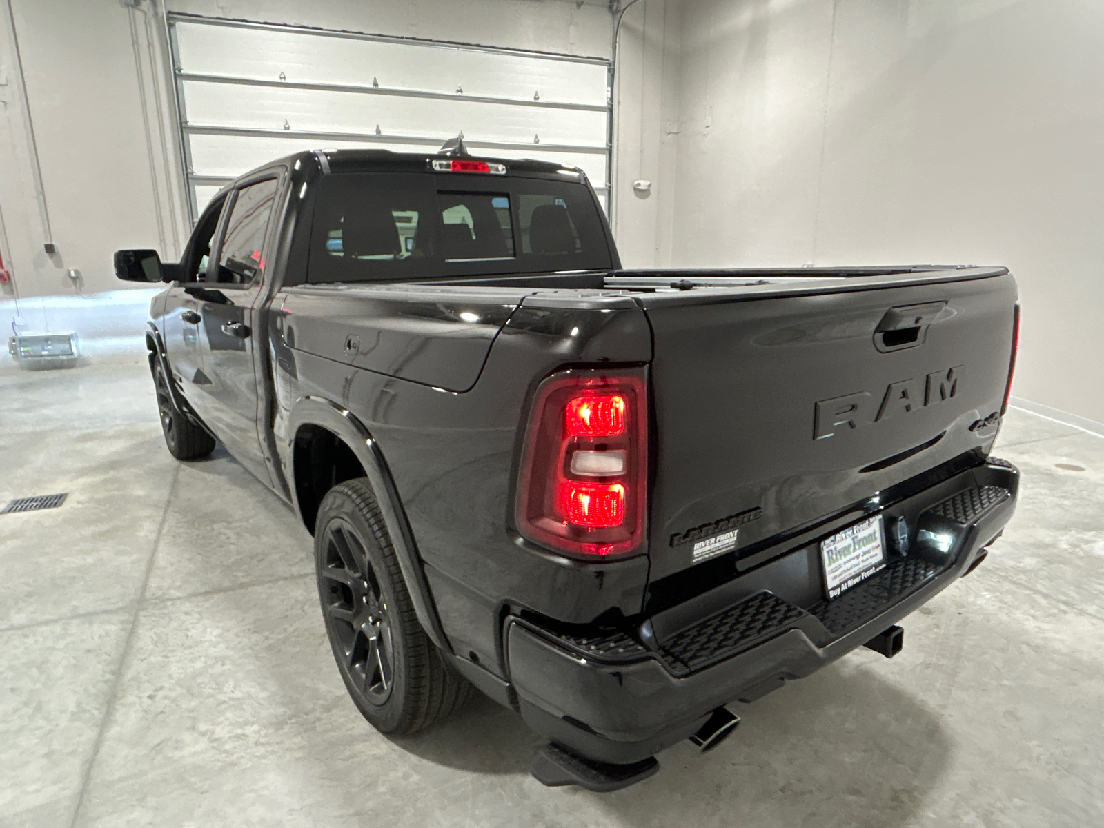 2025 Ram 1500 Laramie 8