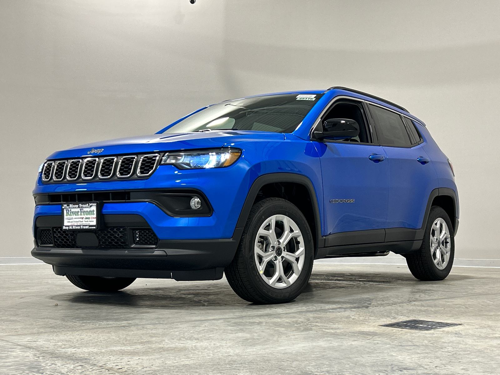 2025 Jeep Compass Latitude 1