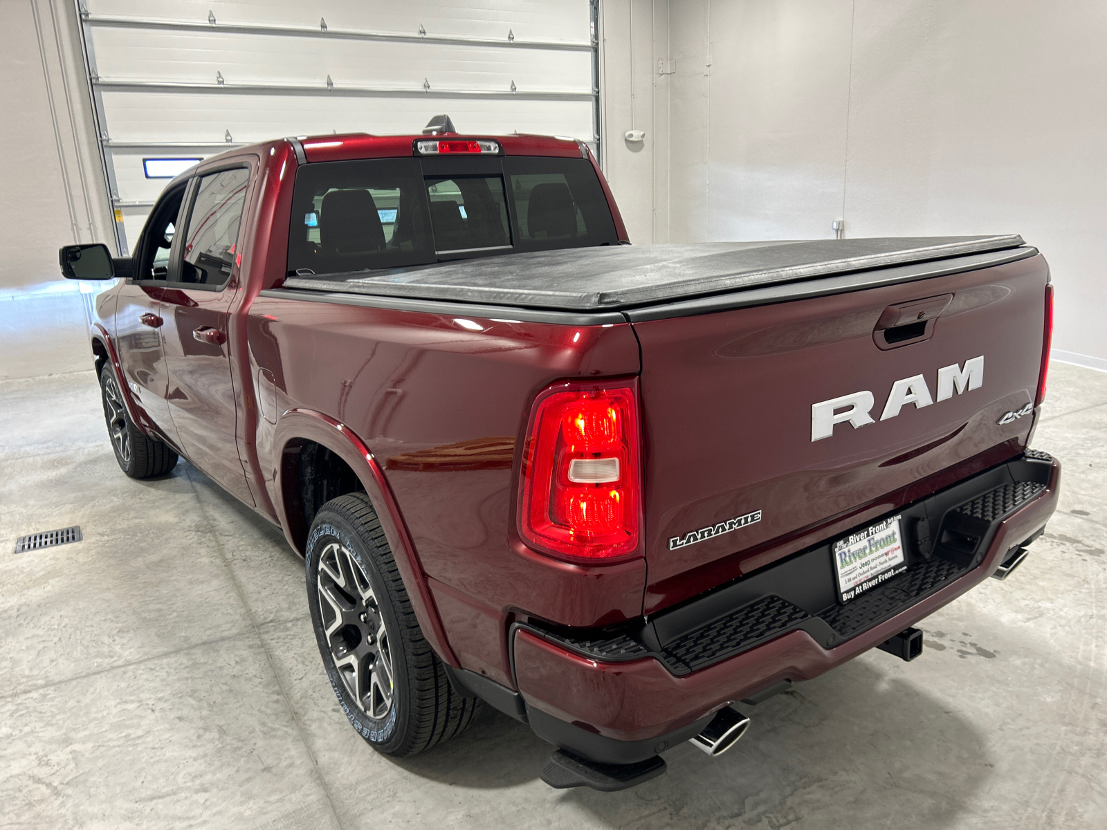 2025 Ram 1500 Laramie 8