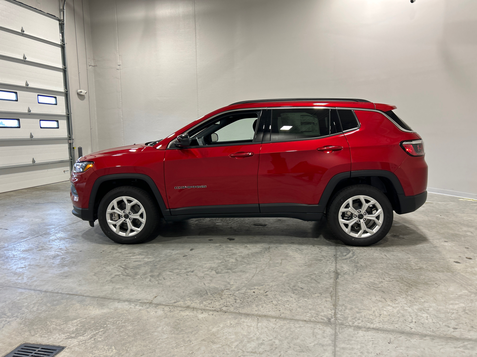 2025 Jeep Compass Latitude 34