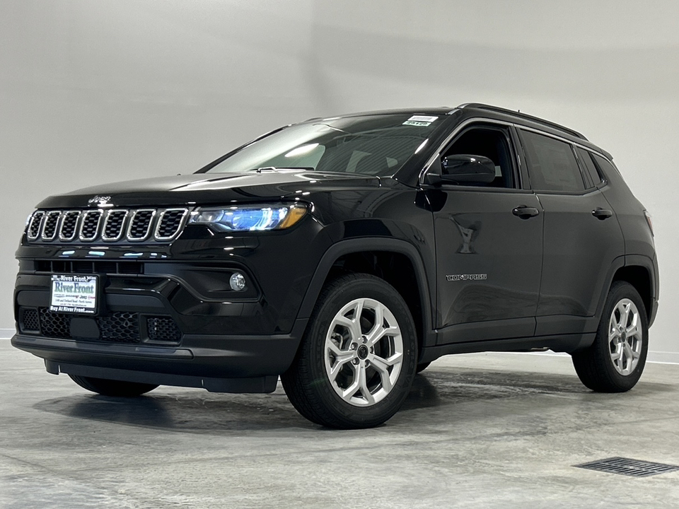 2025 Jeep Compass Latitude 1