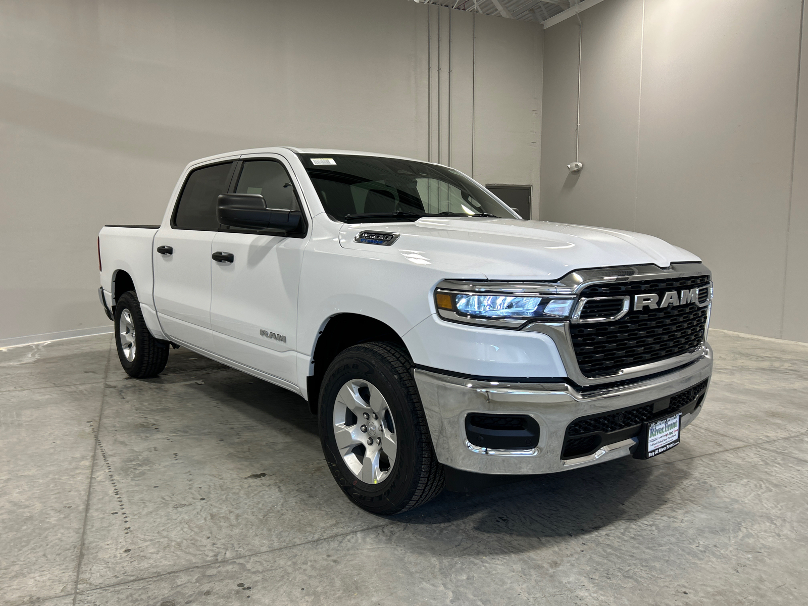 2025 Ram 1500 Tradesman 4