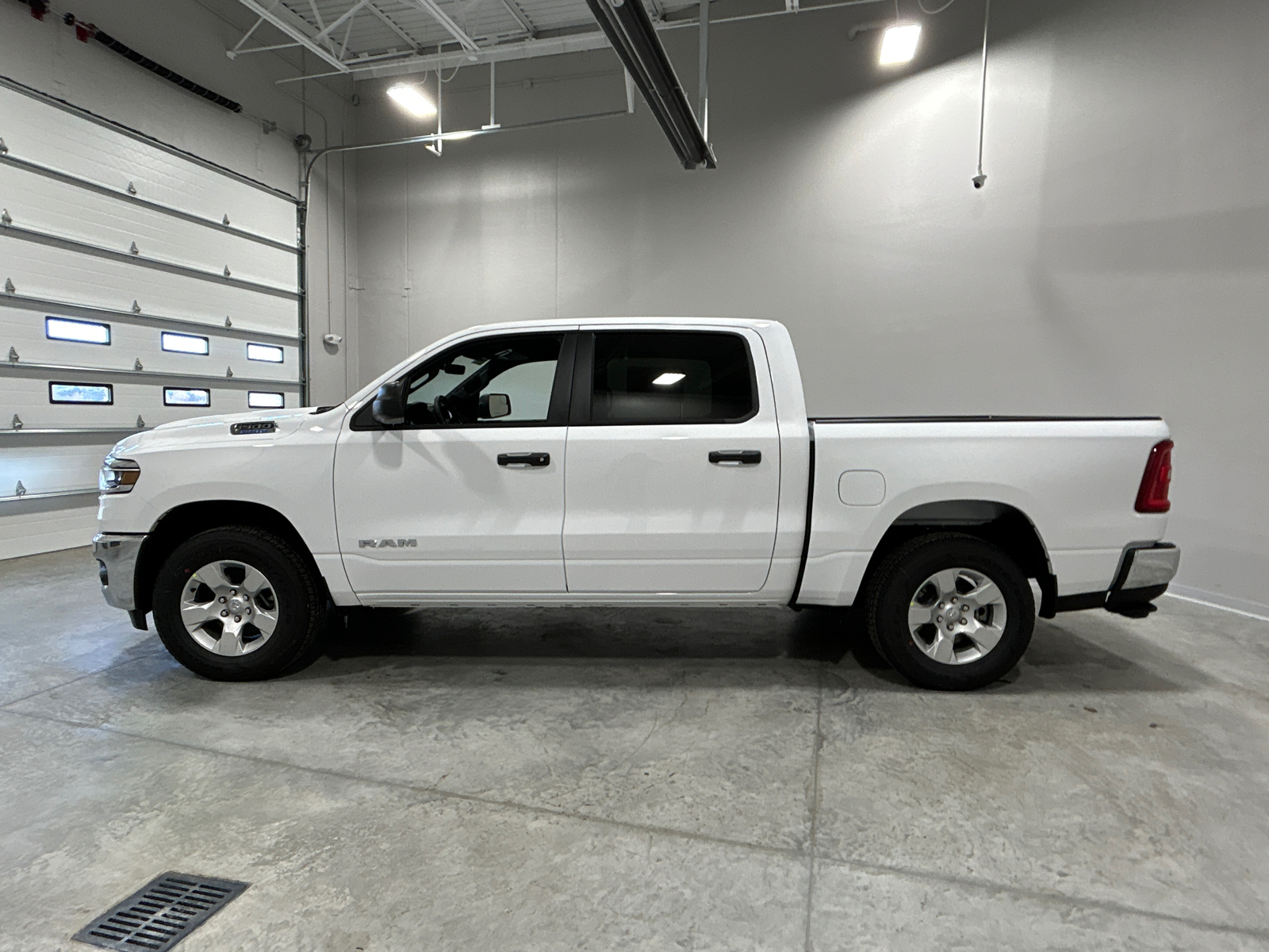 2025 Ram 1500 Tradesman 9