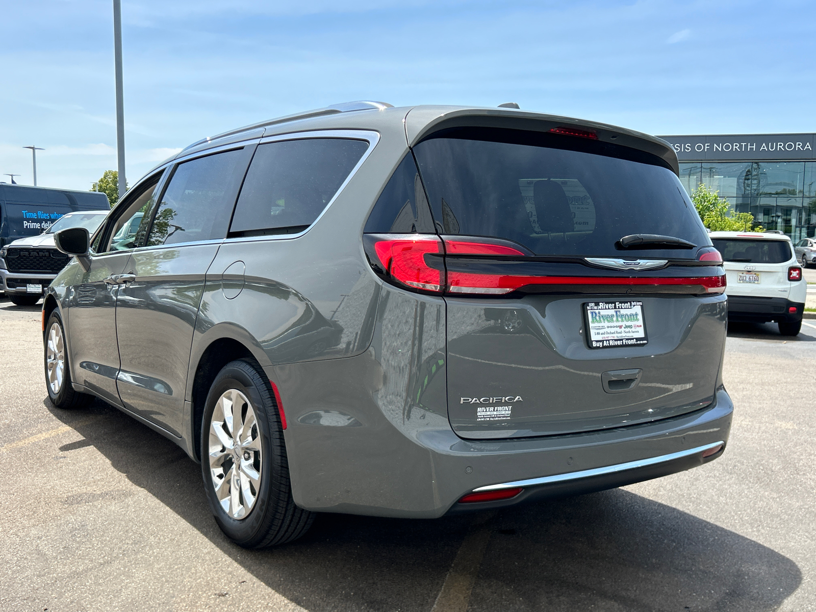 2021 Chrysler Pacifica Touring L 6