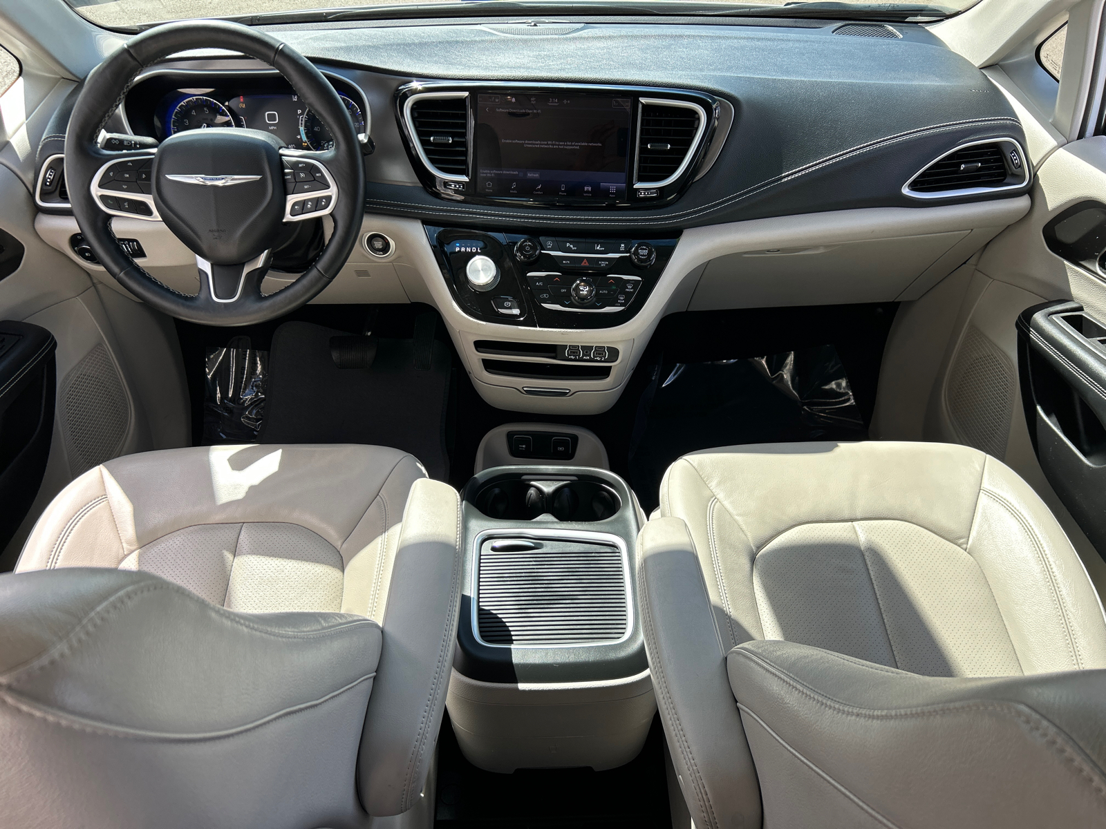 2021 Chrysler Pacifica Touring L 30