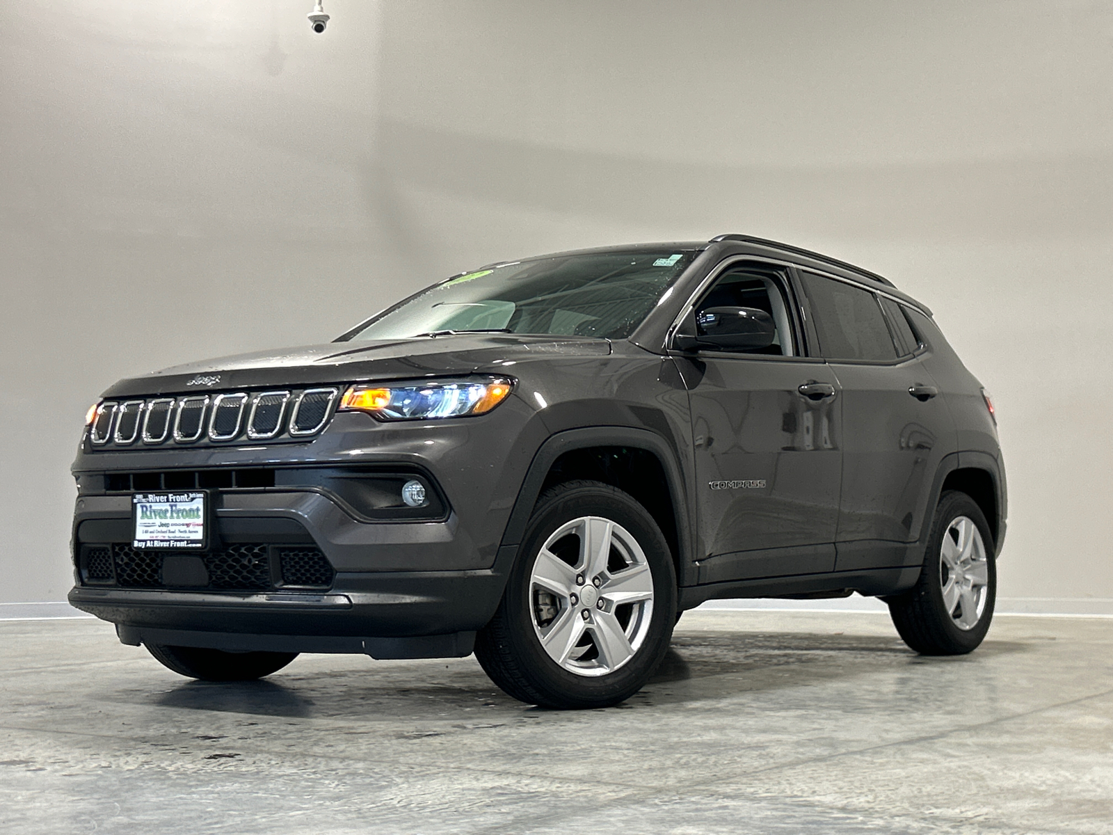 2022 Jeep Compass Latitude 1