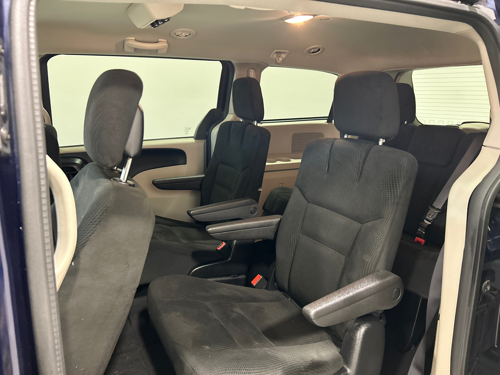 2016 Dodge Grand Caravan SE 30