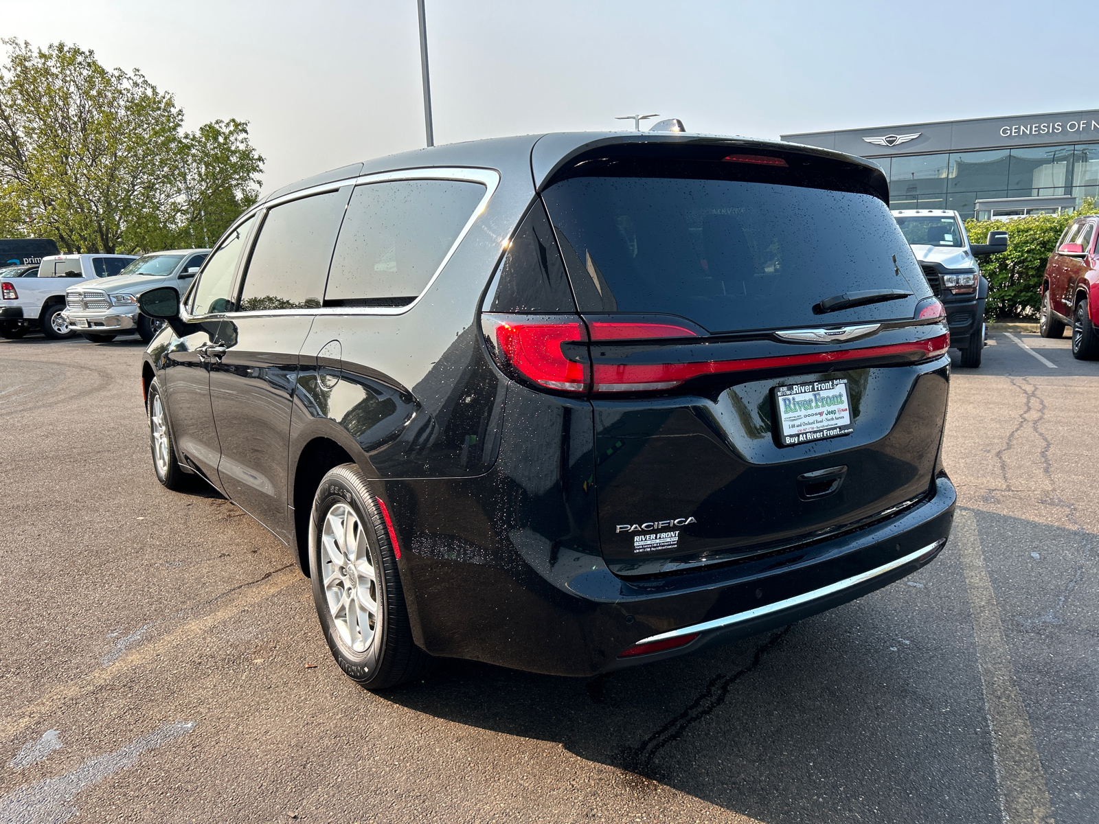 2023 Chrysler Pacifica Touring L 6