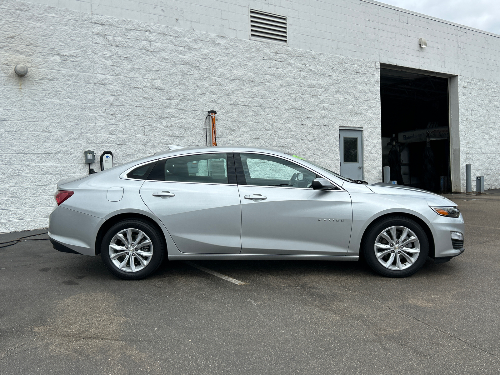 2022 Chevrolet Malibu LT 9