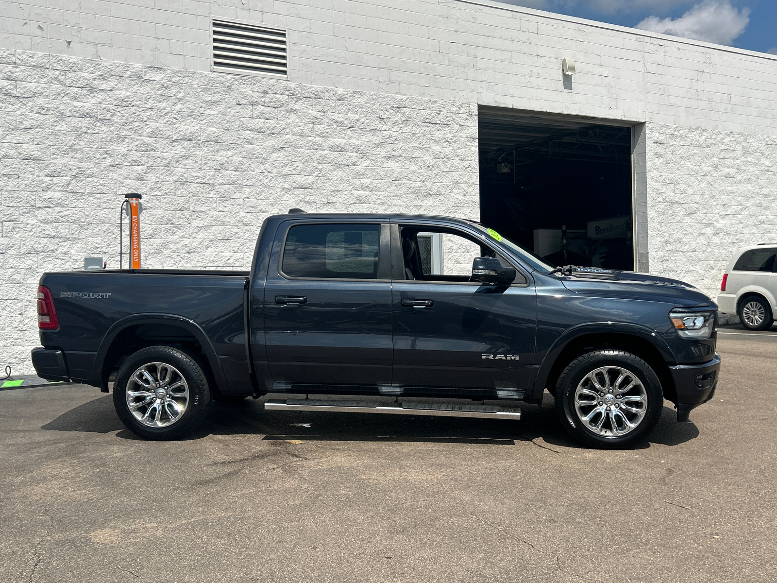 2021 Ram 1500 Laramie 9