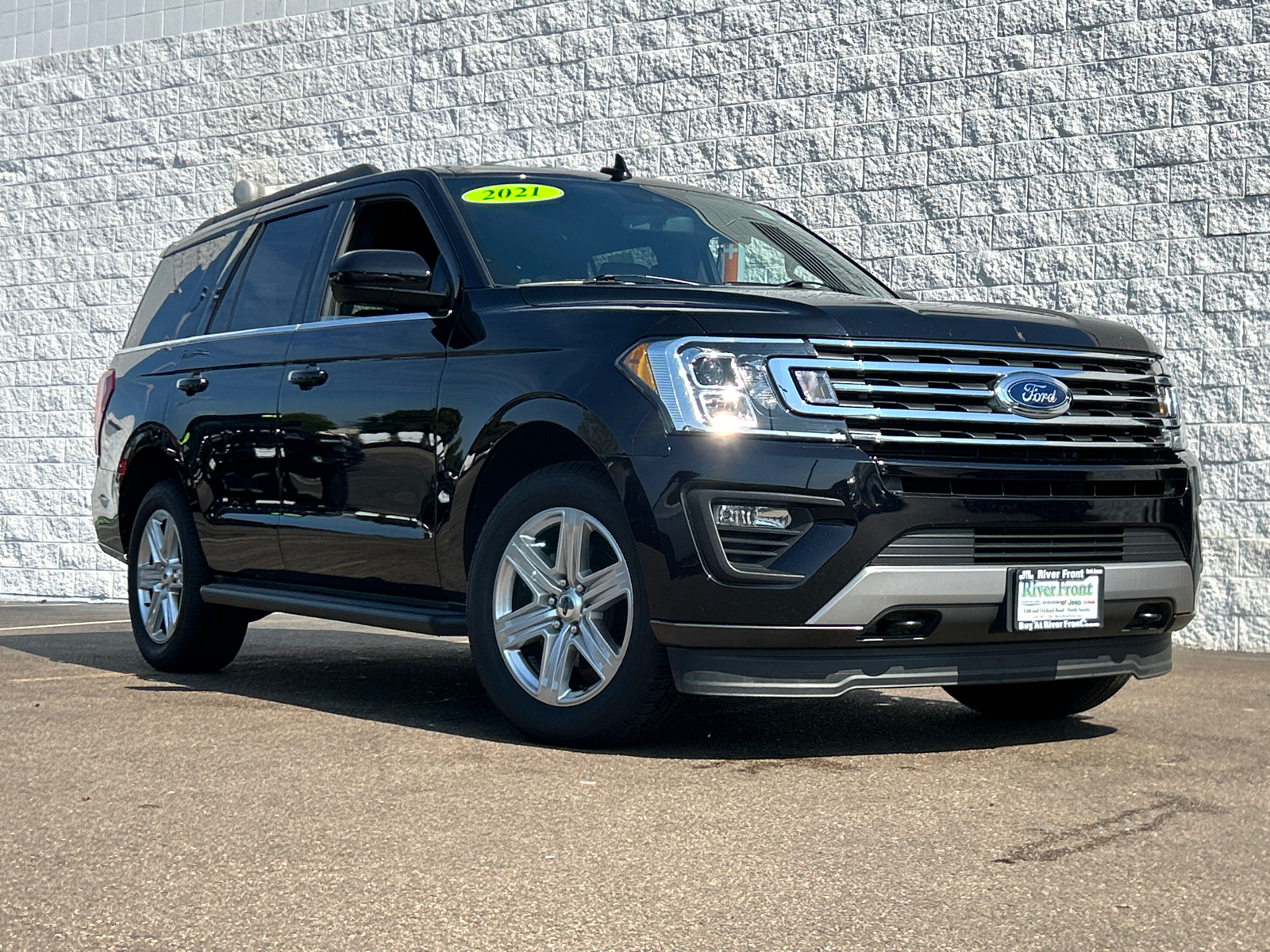 2021 Ford Expedition XLT 2