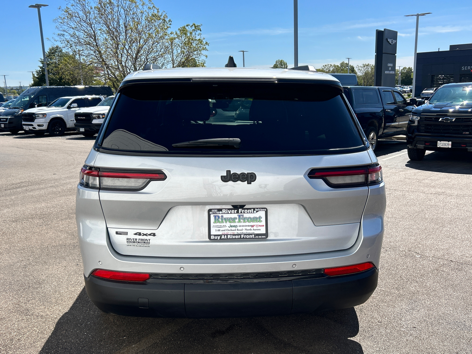 2023 Jeep Grand Cherokee L Altitude 7