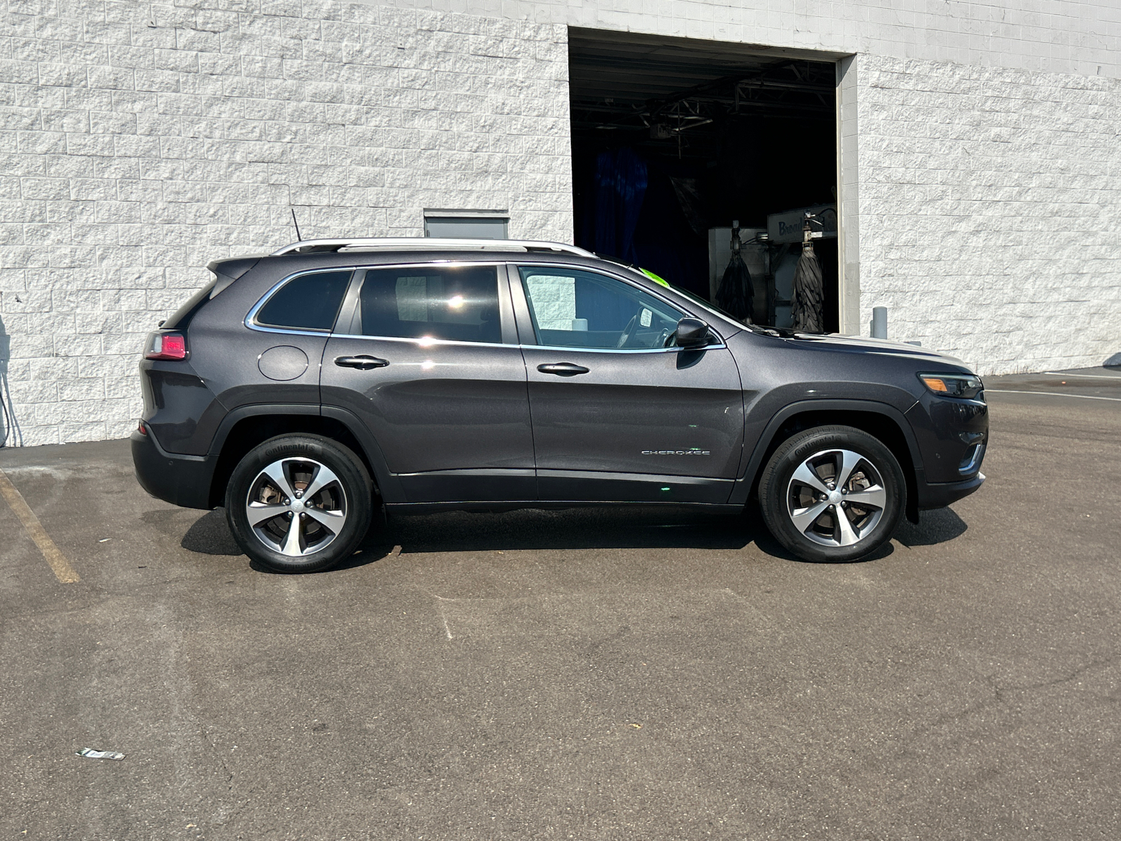 2021 Jeep Cherokee Limited 9