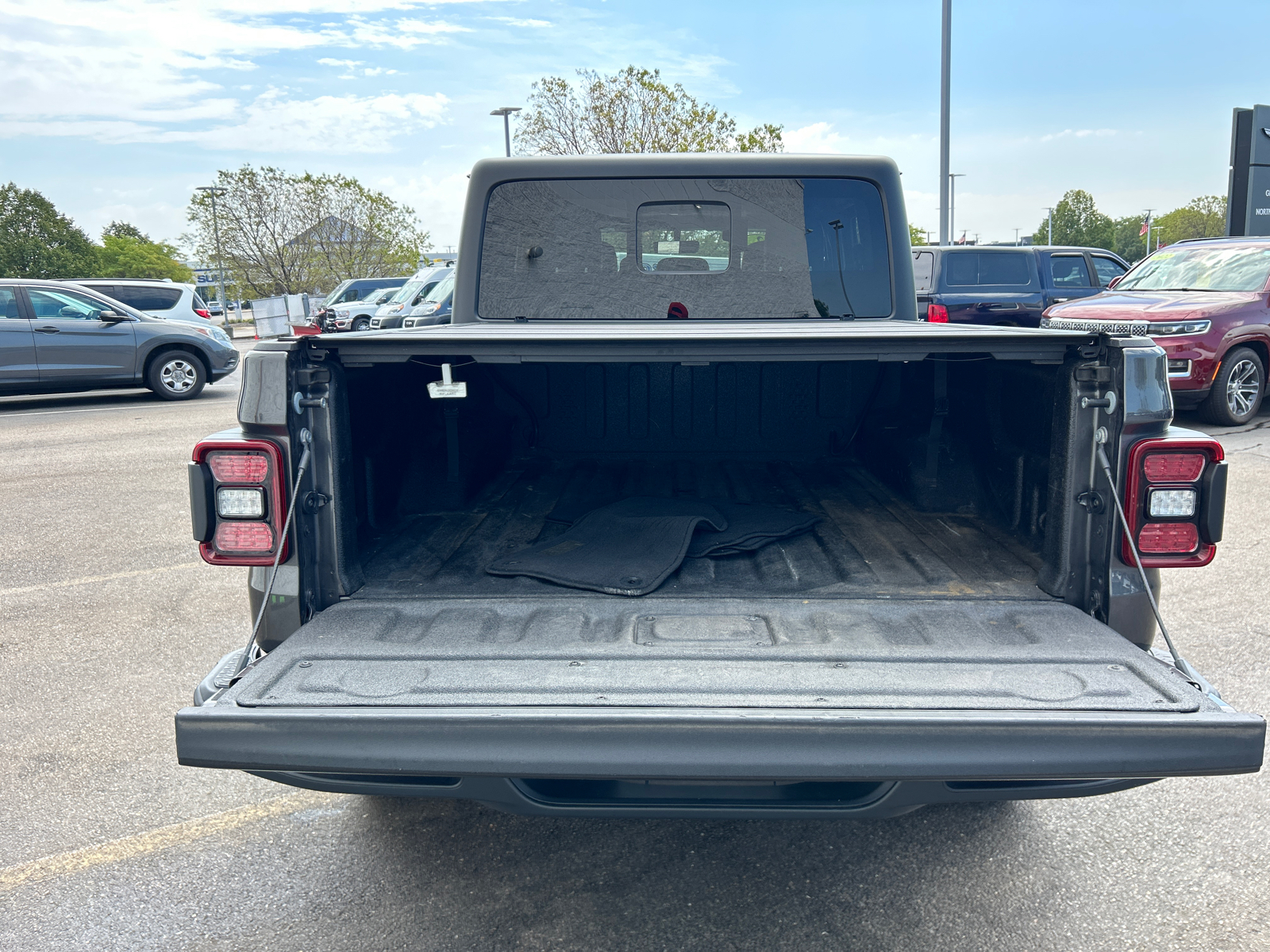 2023 Jeep Gladiator Mojave 34