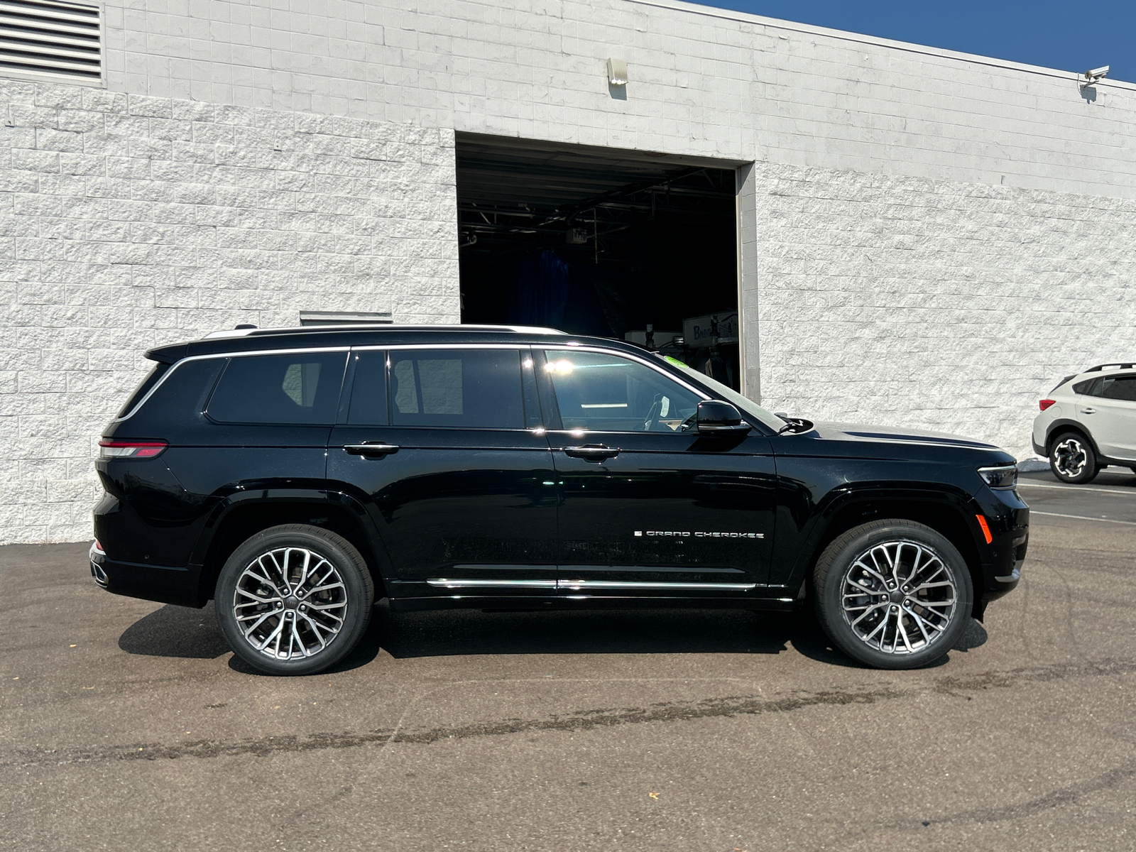 2021 Jeep Grand Cherokee L Summit 9