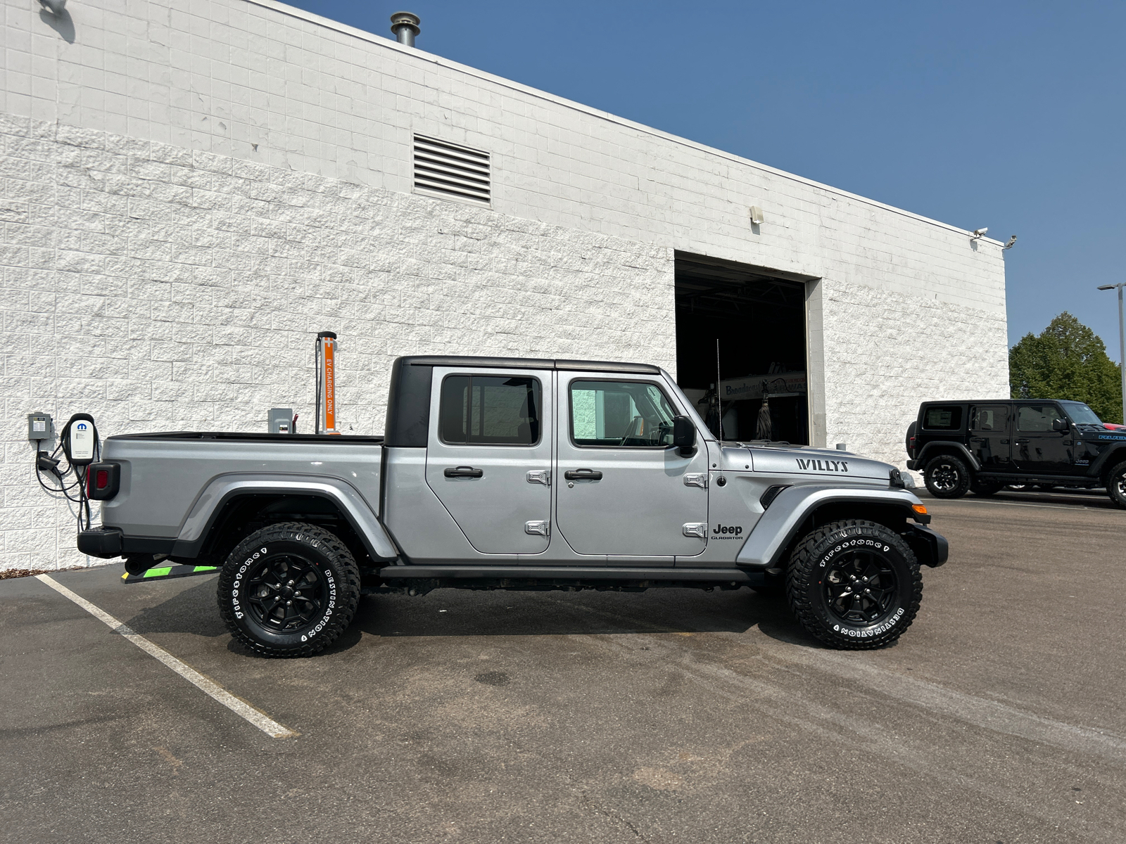 2021 Jeep Gladiator Sport 9